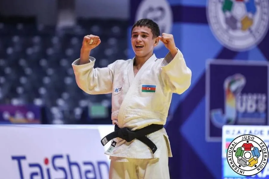 Dünya çempionatında Azərbaycan himni səsləndi: Fərid Rzazadə qalib oldu!