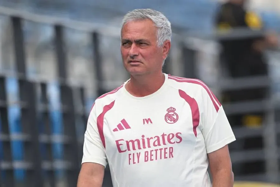 Mourinho warns rivals: “There is no weak position in our squad!”