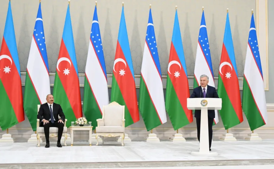 Daşkənddə Azərbaycan və Özbəkistan prezidentlərinin təltifolunma mərasimi keçirildi — 17