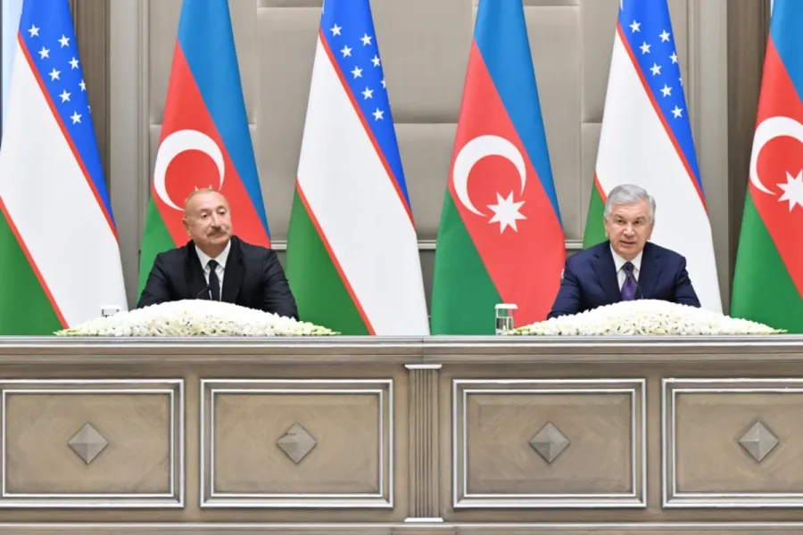 Azərbaycan və Özbəkistan prezidentləri mətbuata bəyanatlarla çıxış etdilər — 1