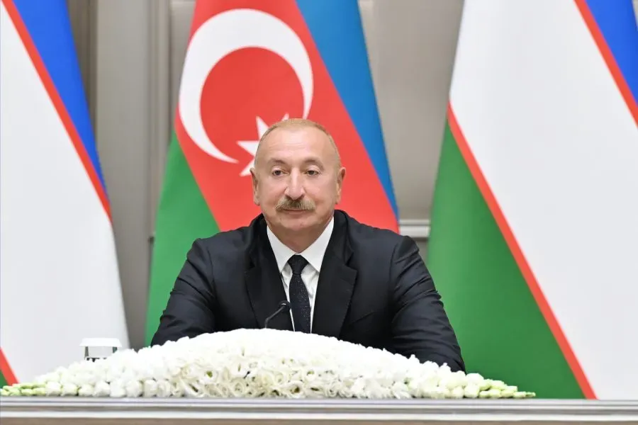 Presidents and First Ladies of Azerbaijan and Uzbekistan visited Ismail Samani Mausoleum in Bukhara