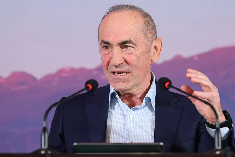 Köçəryan xəstəxanaya yerləşdirildi