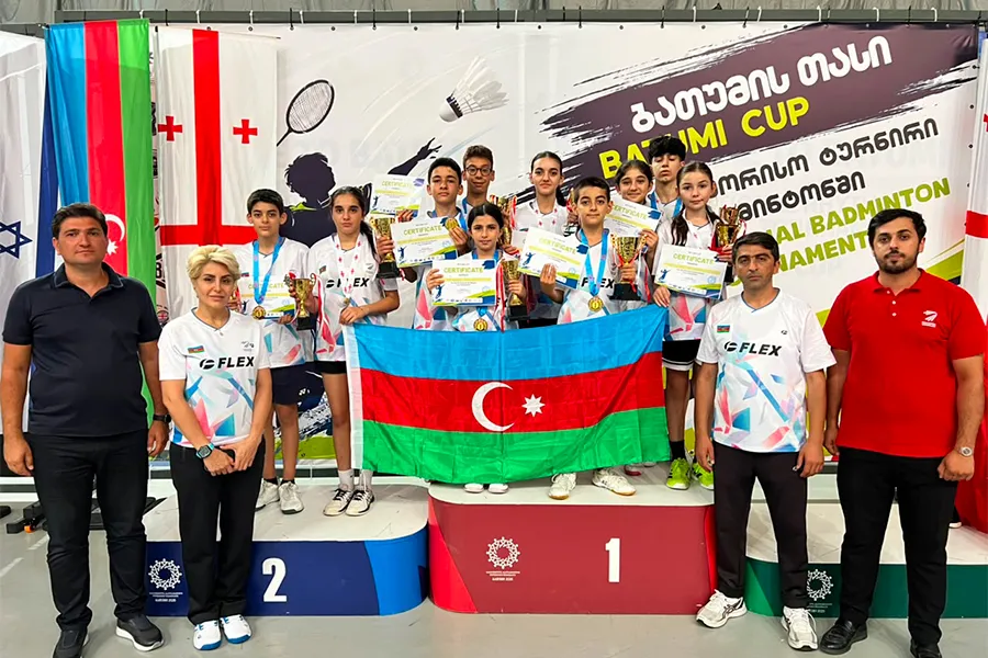 Batumidə Azərbaycan zəfəri: Yeniyetmələrimiz 17 medal qazandı
