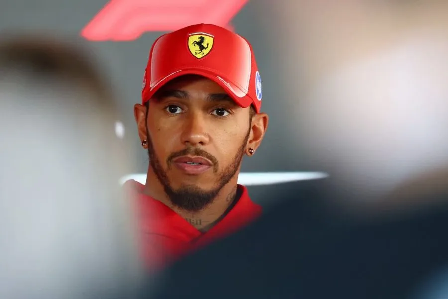 Hemilton “Ferrari”yə səsləndi: Daha yaxşı çıxış etməliyik