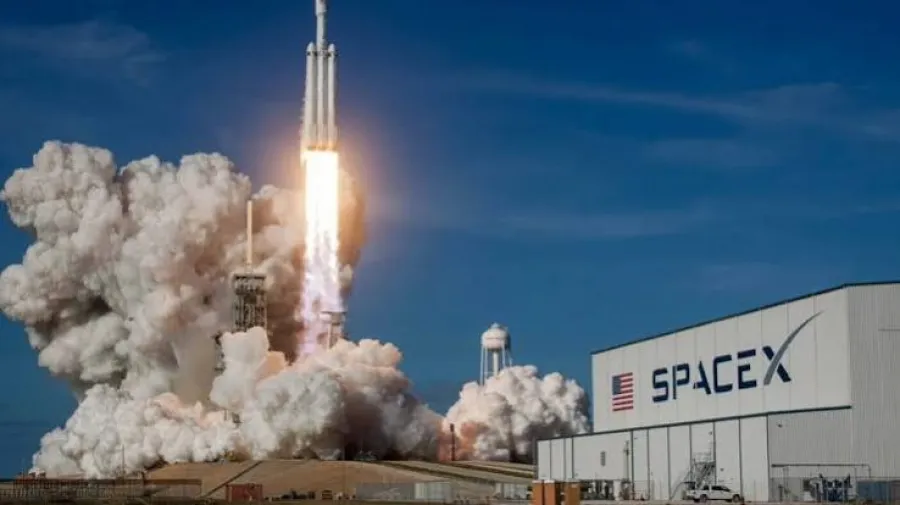 Грандиозный проект от SpaceX: строится космическая база стоимостью 100 миллиардов долларов